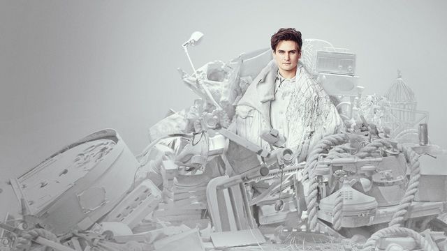 Moses Storm: Trash White Backdrop