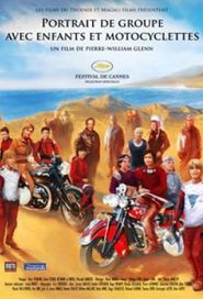  Portrait de groupe avec enfants et motocyclettes Poster