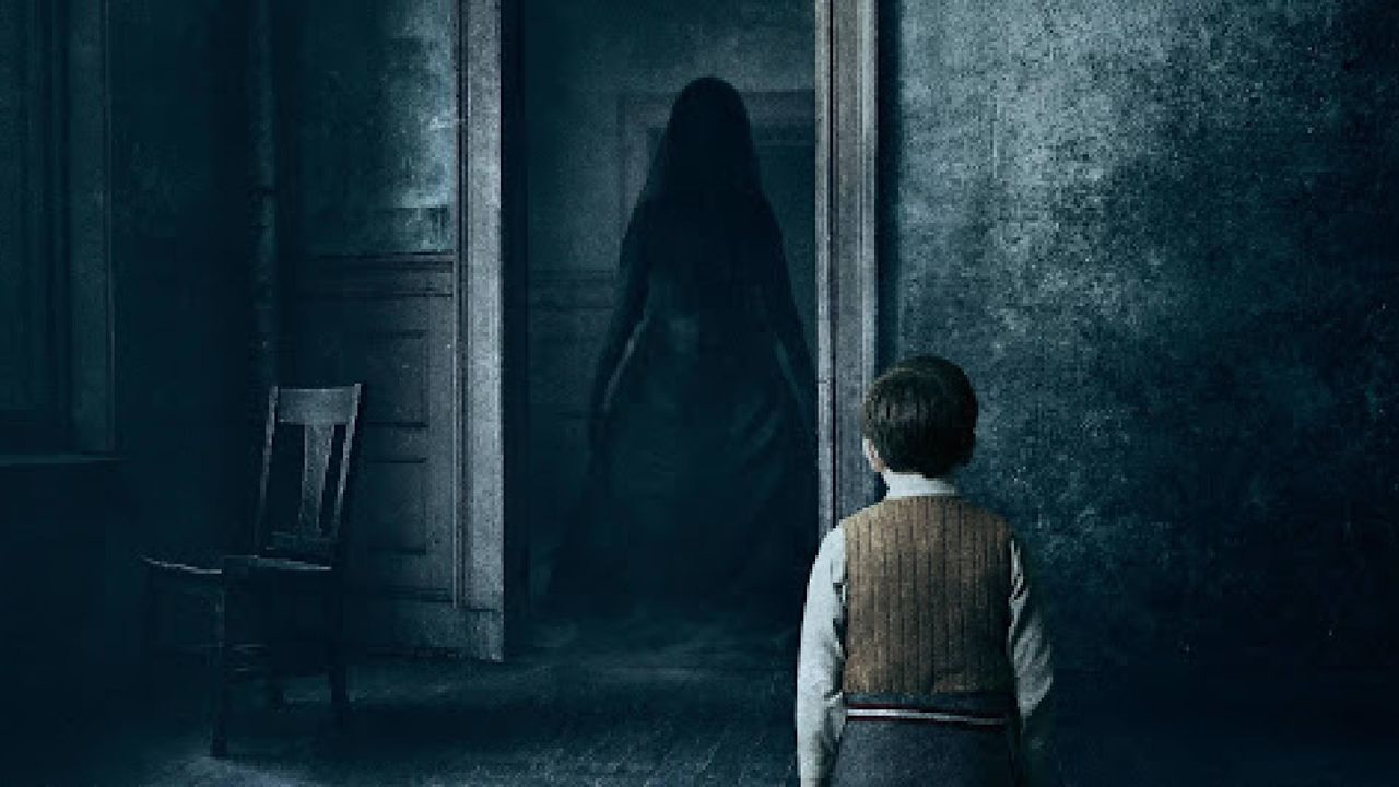 The Woman in Black 2: Angel of Death Backdrop