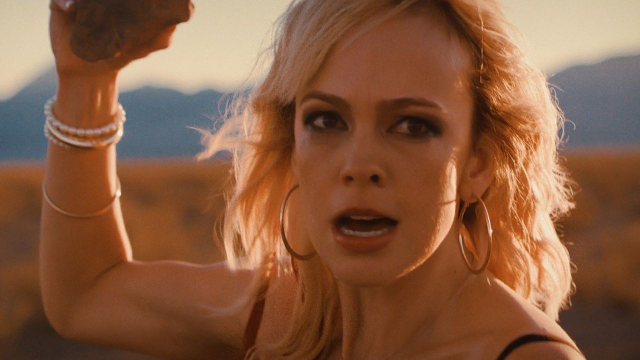 It stains the sands red full movie outlet online free