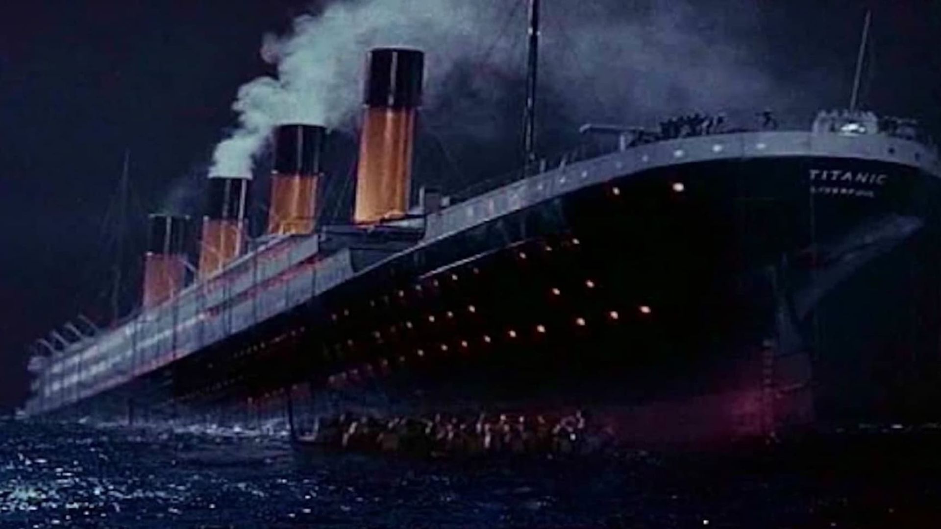 S.O.S. Titanic Backdrop