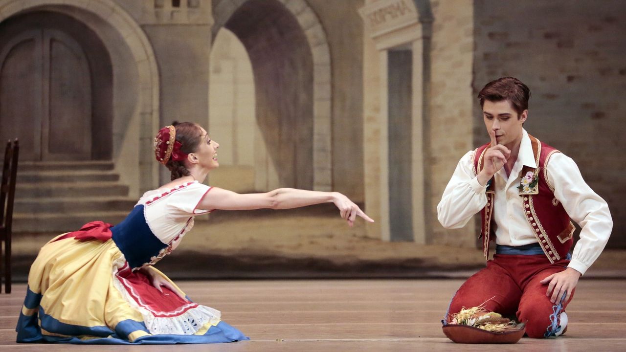 Bolshoi Ballet: Coppélia Backdrop
