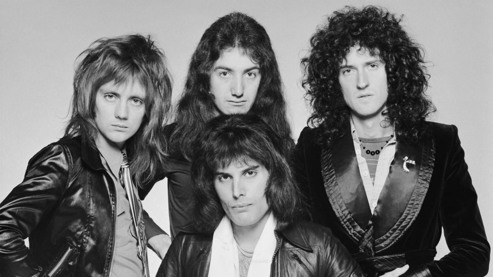 Queen: A Night at the Opera Backdrop