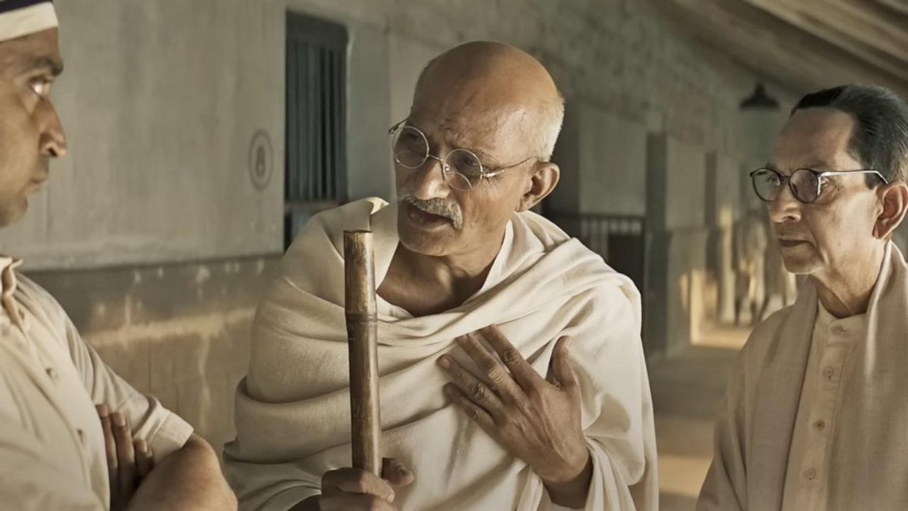 Gandhi Godse Ek Yudh - Where to Watch and Stream Online – Entertainment.ie