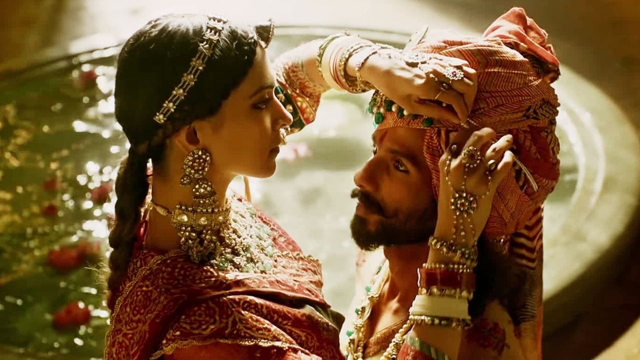 Aaj Ki Baat November 14 episode: 'First watch the film Padmavati, and then  decide' – India TV