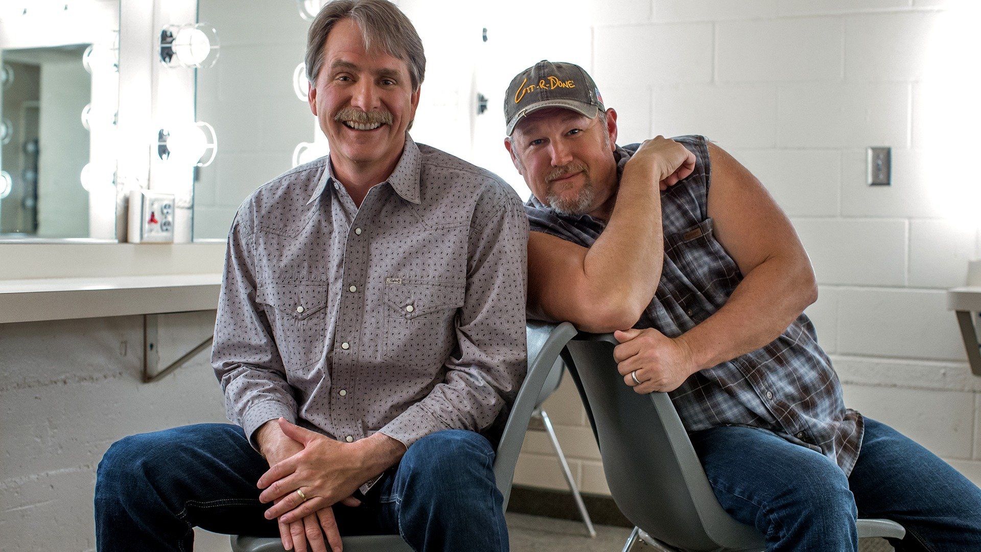 Jeff Foxworthy & Larry the Cable Guy: We've Been Thinking Backdrop