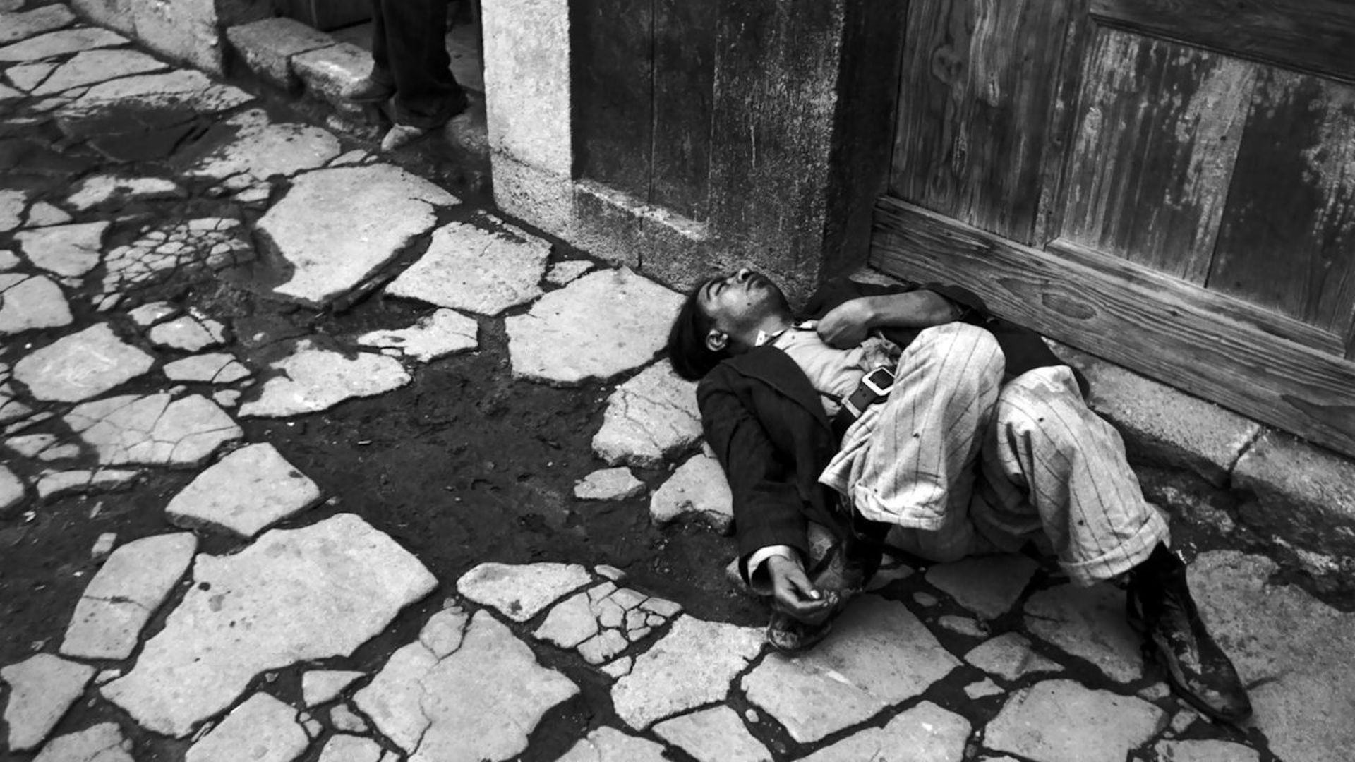 Henri Cartier-Bresson: The Impassioned Eye Backdrop