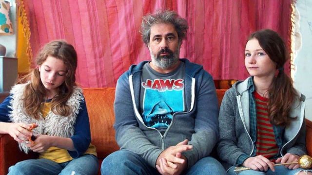 Cigarettes et chocolat chaud Trailer