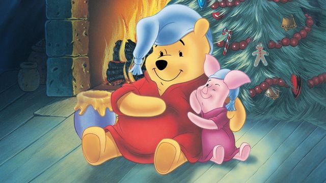 Winnie the Pooh: A Very Merry Pooh Year Backdrop