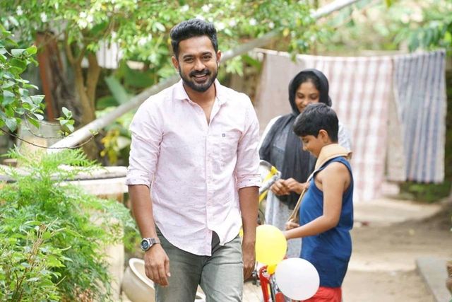 Vijay Superum Pournamiyum Backdrop