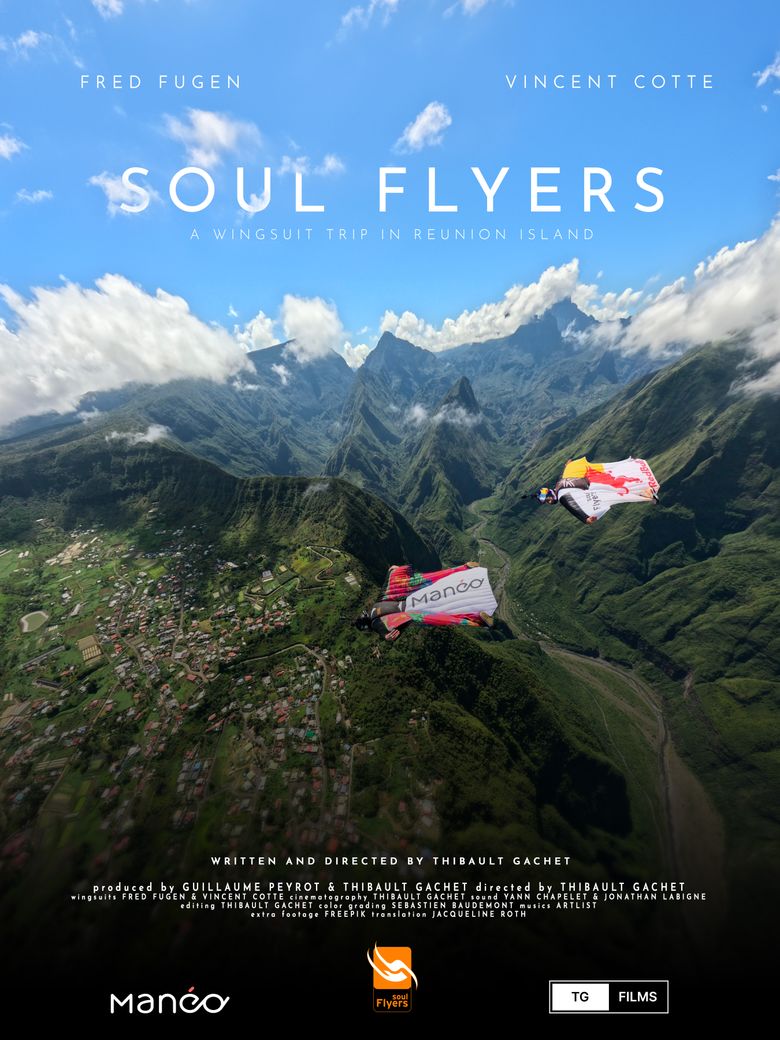Soul Flyers - A wingsuit trip in Reunion Island