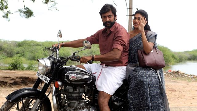 Kazhuvethi Moorkkan Backdrop
