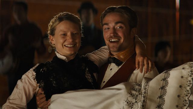 Damsel Backdrop