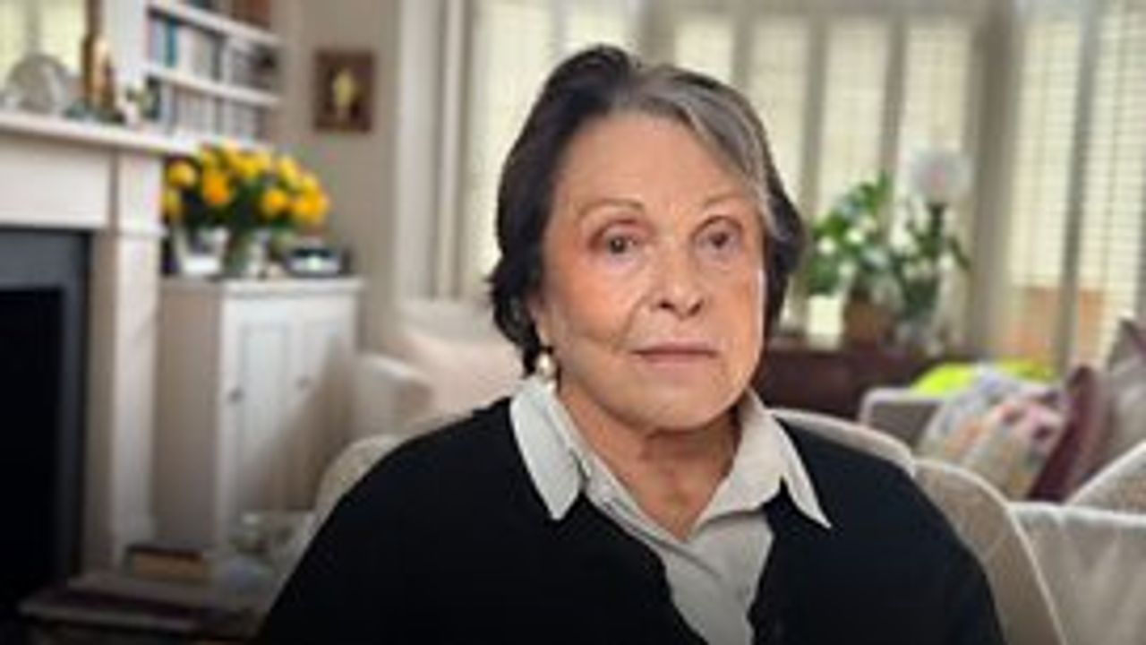 Claire Bloom Remembers... Anna Karenina Backdrop