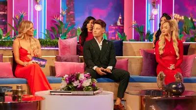 Season 06, Episode 37 Reunion