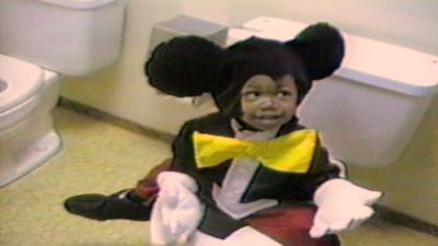 Season 16, Episode 04 Halloween Classics, Magic Mishaps, and Spiders