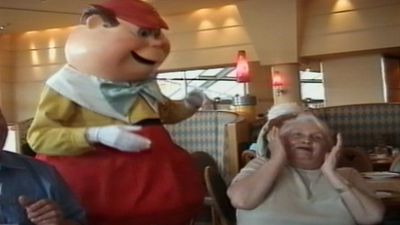 Season 16, Episode 10 Going to the Chapel, Aging Disgracefully, and Pool Party