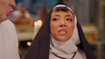 Season 11, Episode 11 La sagrada familia