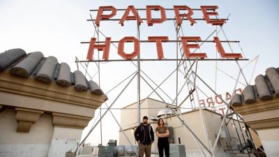 Season 02, Episode 19 The Padre Hotel