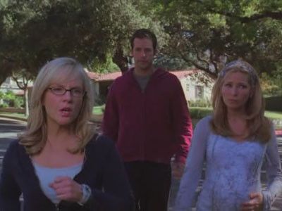 Season 02, Episode 05 Friends and Neighbors