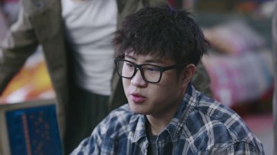 Season 02, Episode 01 Episode #2.1