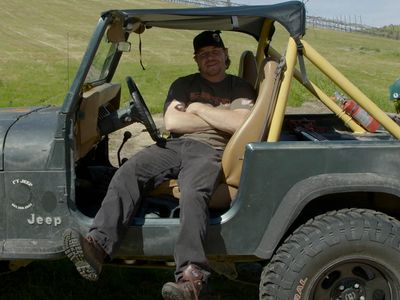 Season 06, Episode 114 Junkyard Jeep Bikini Install