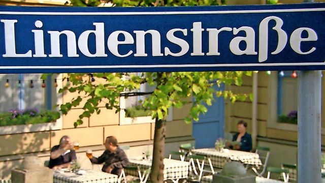 Lindenstraße Backdrop