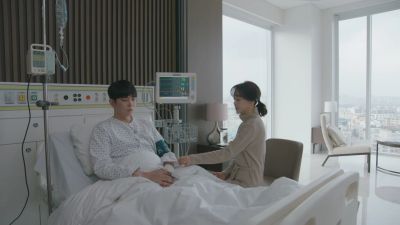 Season 01, Episode 15 When I Madly Want to Hug You
