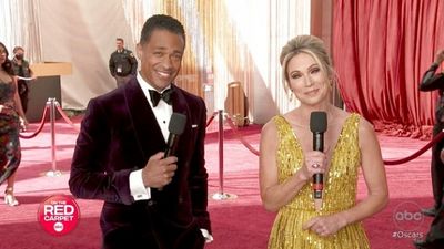 Season 2022, Episode 10 On The Red Carpet Live! Countdown to the Oscars
