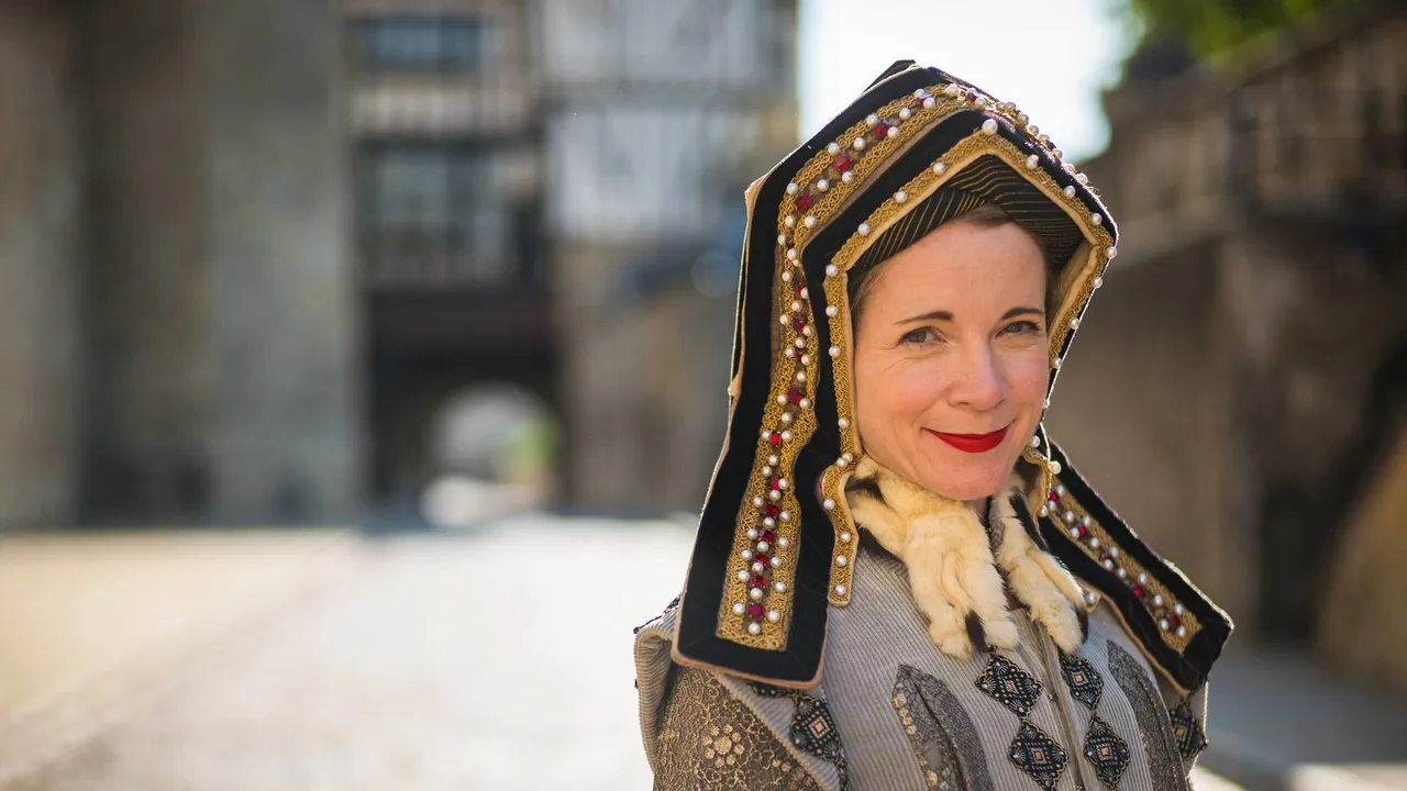 Lucy Worsley's Royal Palace Secrets Where to Watch and Stream Online