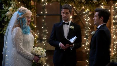 Season 04, Episode 22 It's a Nice Day for a Wheeler Wedding