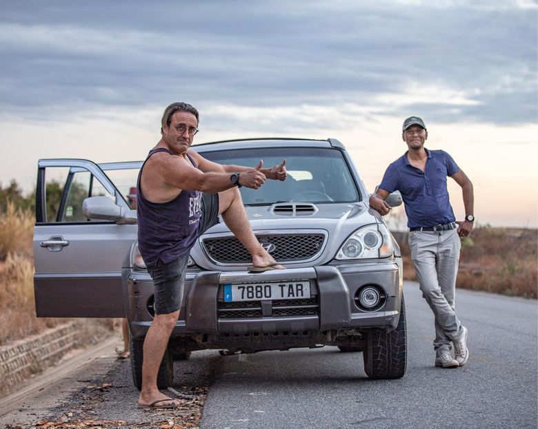 Chasing Zephyr: Iconic Islands