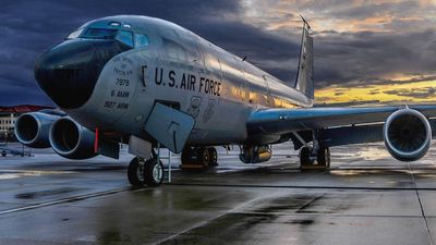 Season 05, Episode 02 KC-135 Stratotanker