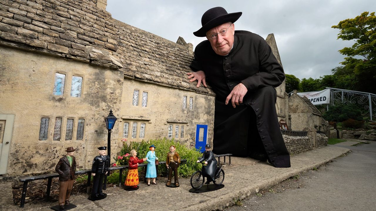 Season 10, Episode 11 Behind the Scenes – When Doctor Who met Father Brown