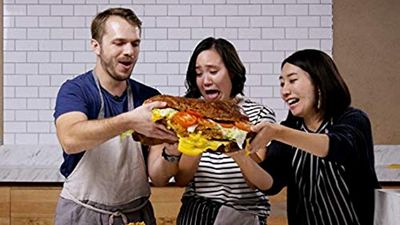 Season 03, Episode 04 We Tried To Re-Create This Giant 30-Pound Burger