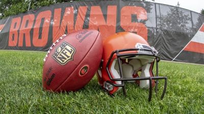 Season 13, Episode 05 Training Camp with the Cleveland Browns #5