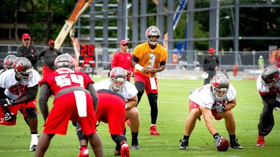 Season 12, Episode 04 Training Camp with the Tampa Bay Buccaneers #4