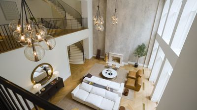 Season 16, Episode 31 Grand Homes & Bespoke Design