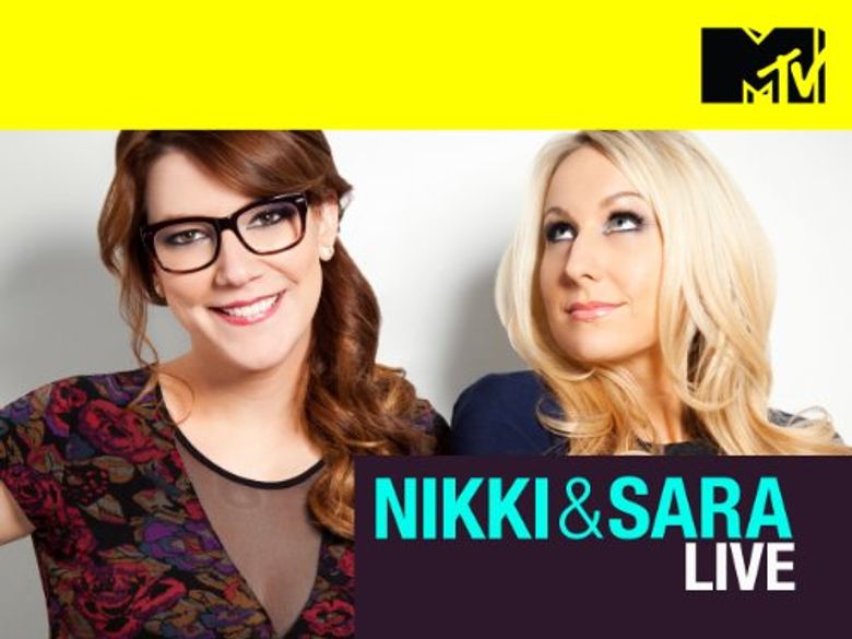 Nikki & Sara Live