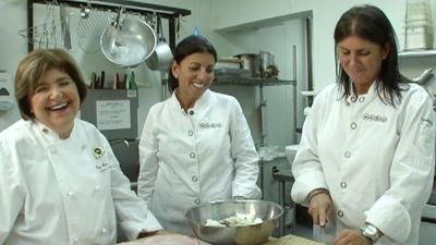 Season 22, Episode 21 Cooking for Friends - Cucinando Per Gli Amici