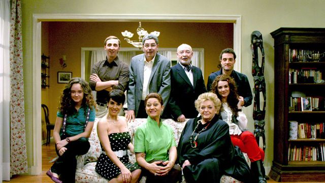 La familia Mata Backdrop