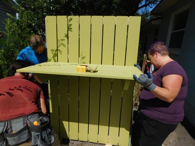 Season 13, Episode 05 Creating a Tropical Paradise in St. Pete