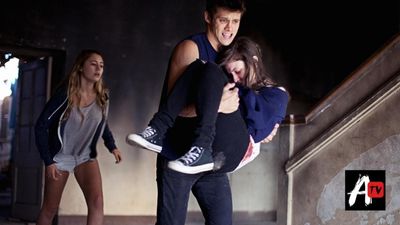 Season 01, Episode 10 #Crushed