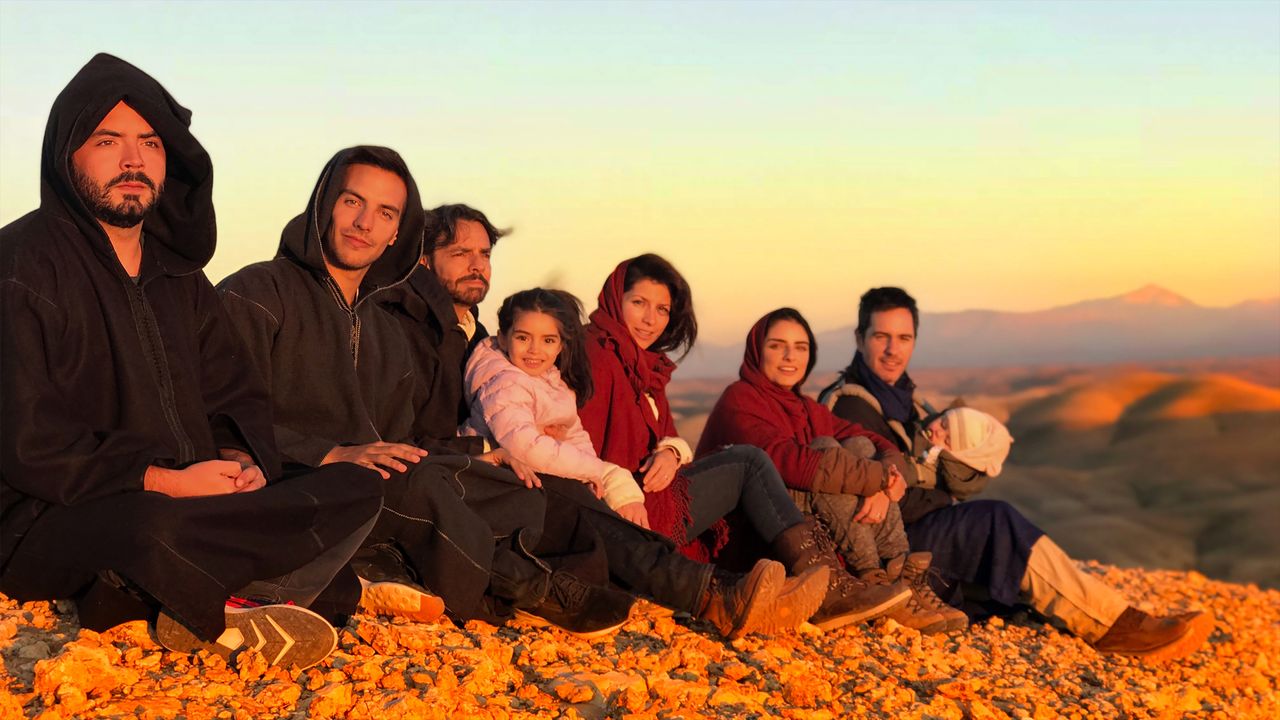 De Viaje Con Los Derbez: Where to Watch and Stream Online | Reelgood