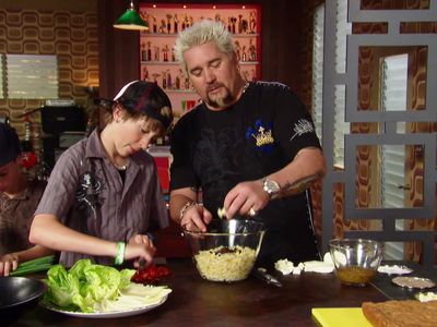 Season 10, Episode 16 Guy's Backyard Bites: Green Chile Cheeseburgers