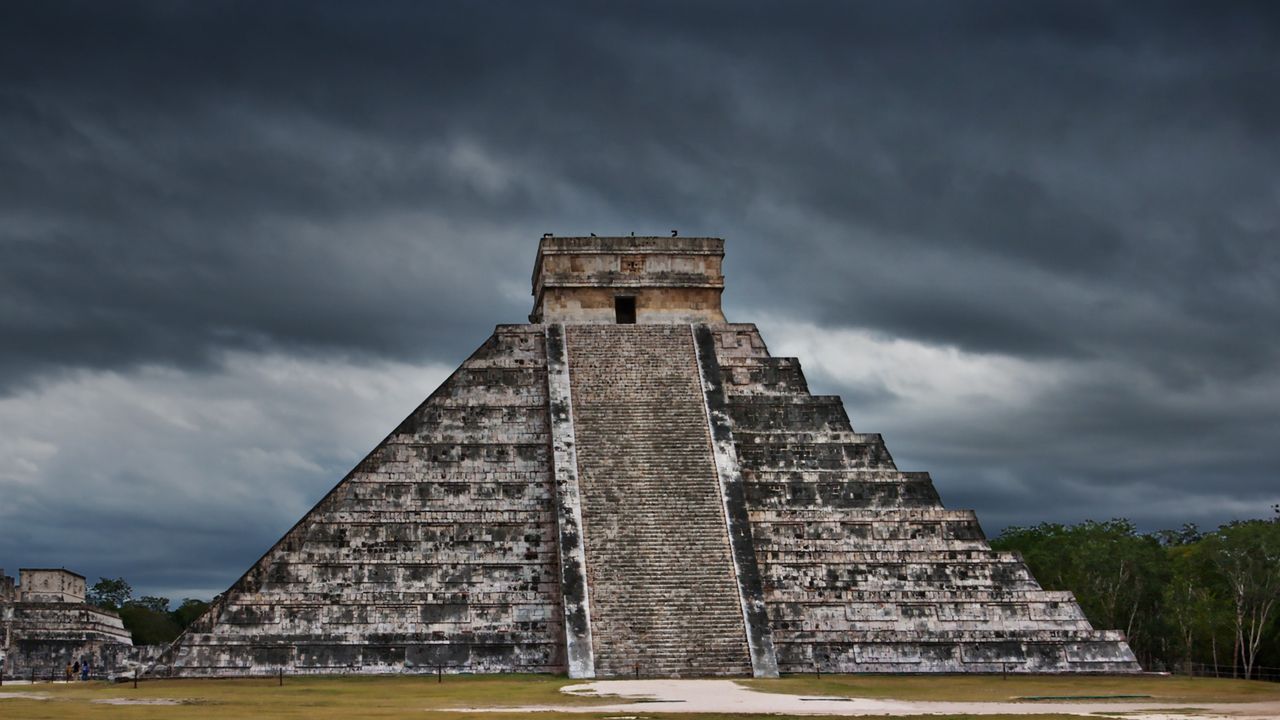 Season 01, Episode 11 Ancient Maya: Power Centers