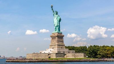 Season 04, Episode 17 Statue of Liberty