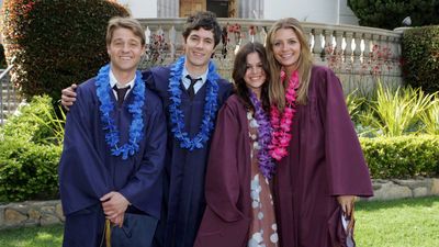 Season 03, Episode 25 The Graduates