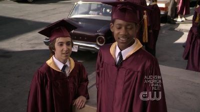 Season 03, Episode 22 Everybody Hates Graduation