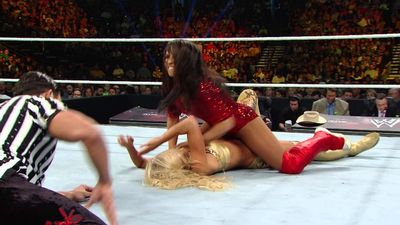 Season 2014, Episode 10 Special Guest Referee: Fandango, Summer Rae vs. Layla